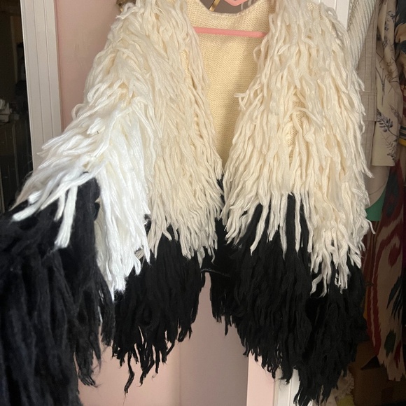 Knitted boho black and white cardigan - Picture 6 of 8